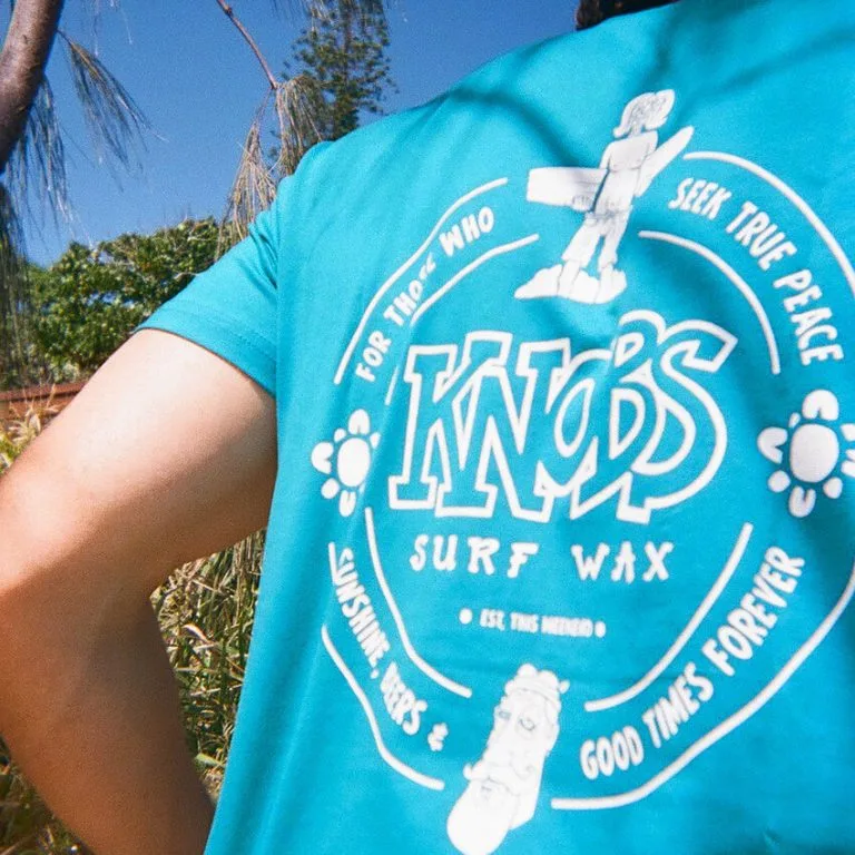 Knobs tee