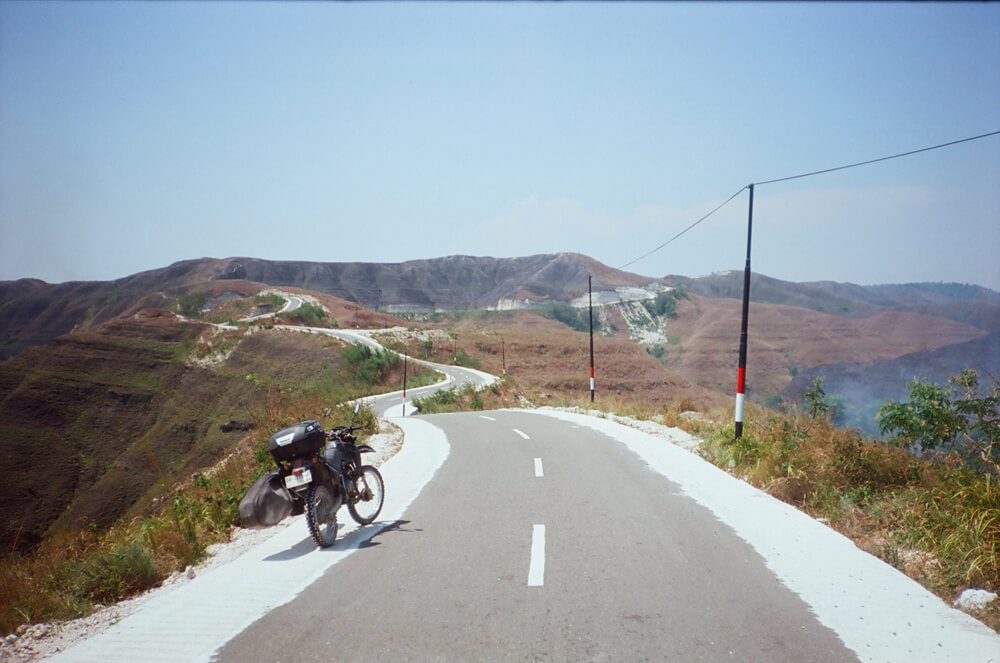 Tom de souza's bike on open winding road