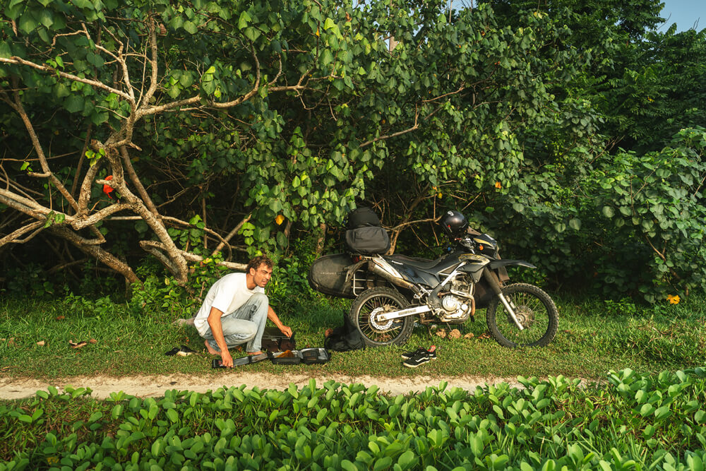 Tom de souza and his motorboke