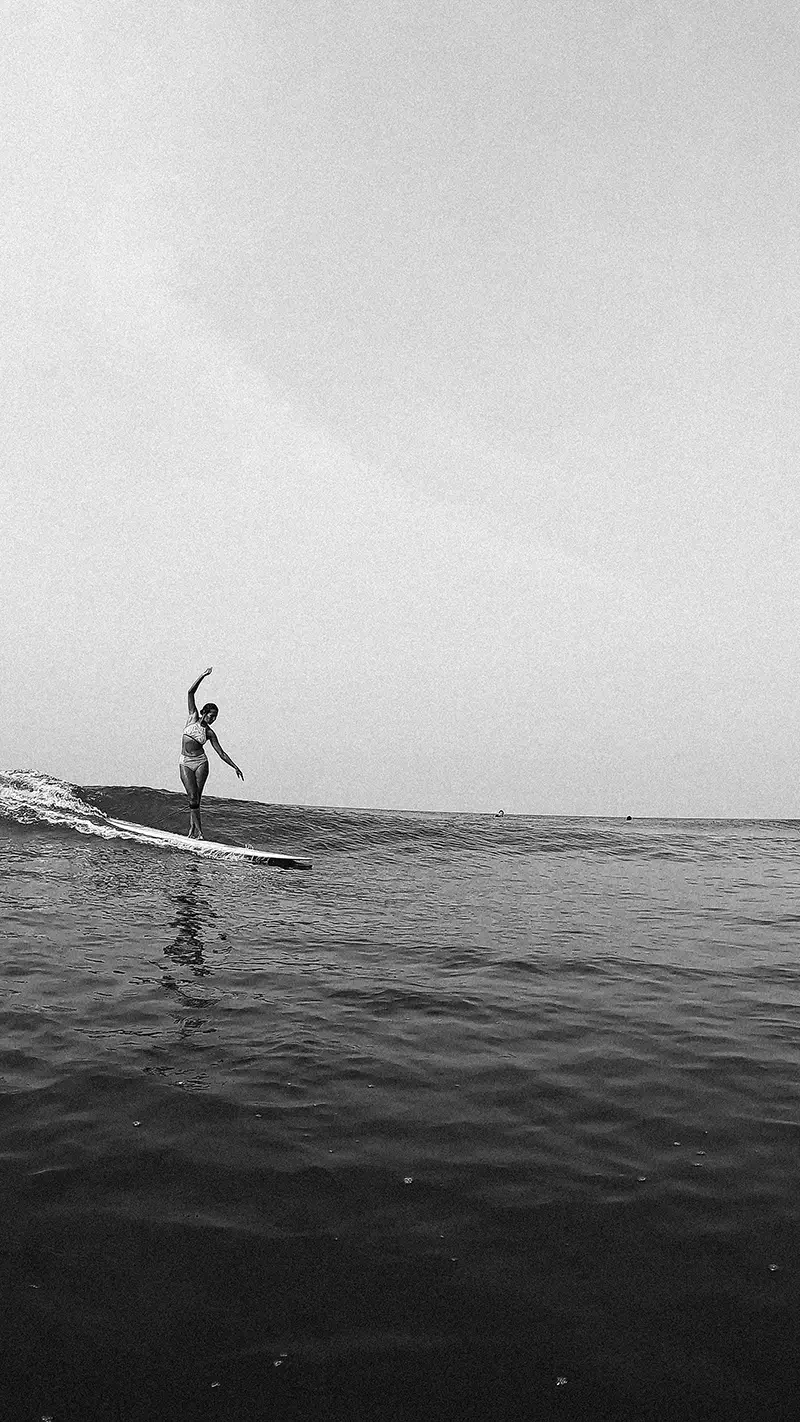 World waves - surfing in India